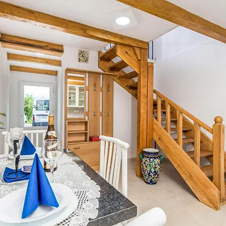 1 Bedroom Beautiful In * Jurdani