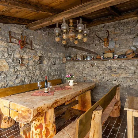 1 Bedroom Beautiful In Jurdani